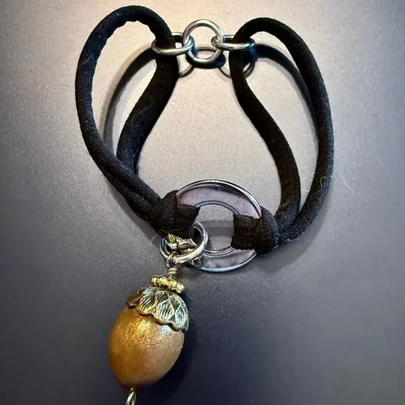 Unique Acorn Black & Silver Stretch Bracelet - Picture 1 of 7